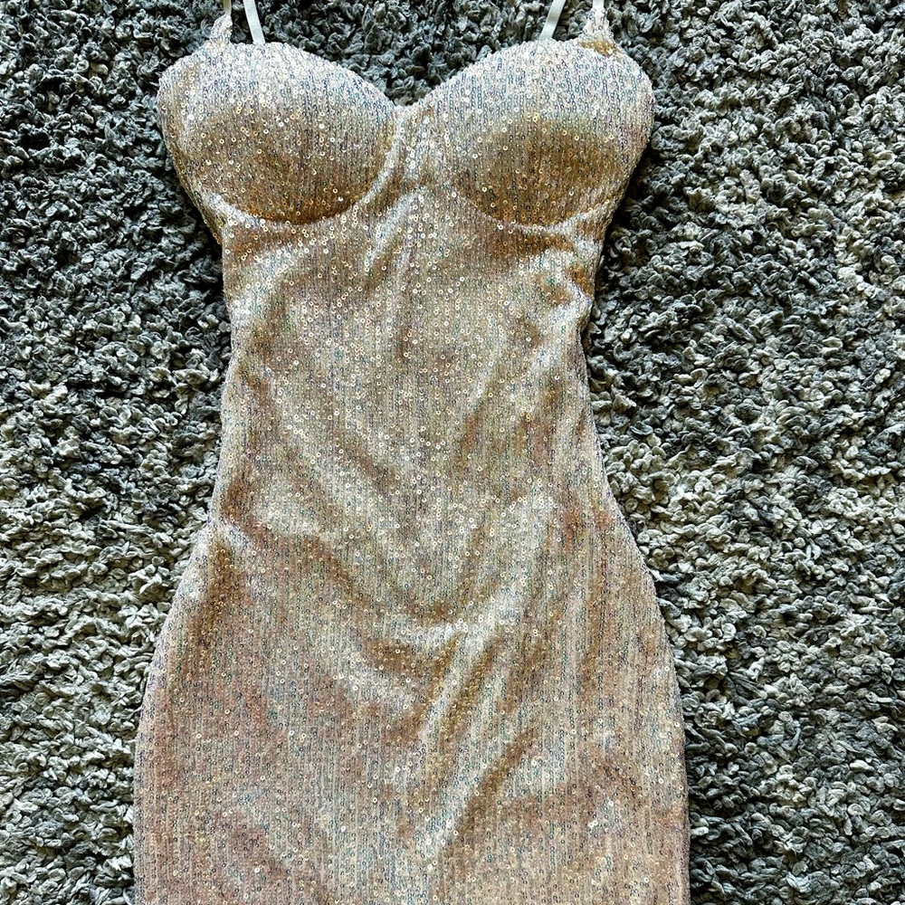 🛑SOLD🛑Windsor Homecoming Dress
